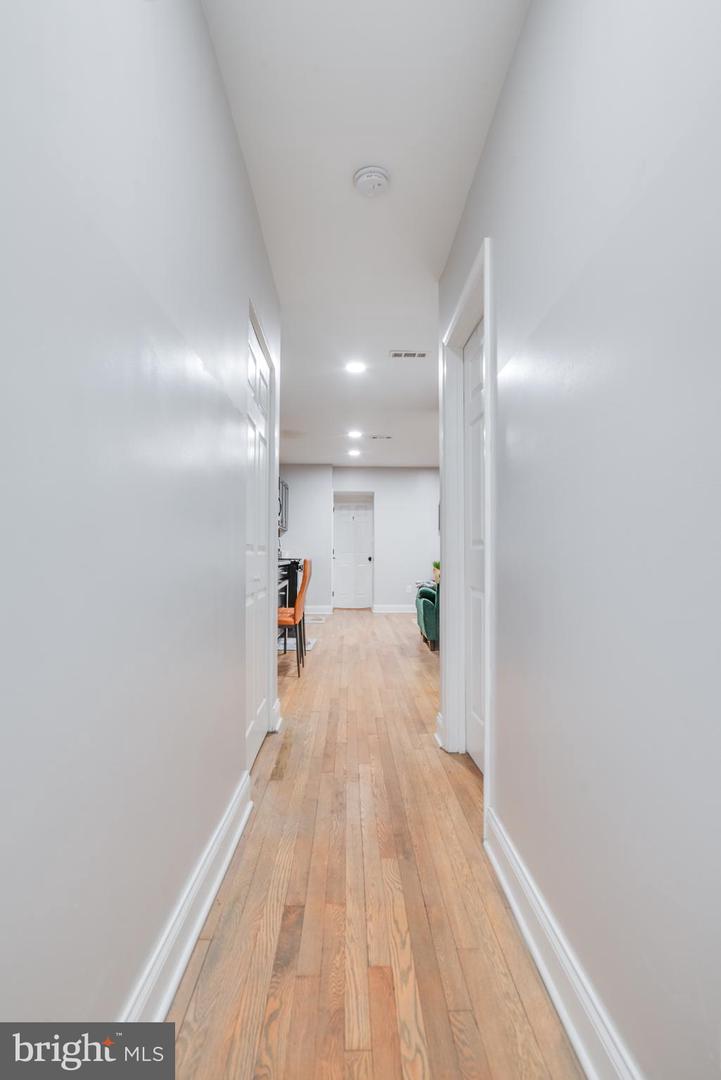 1255 Raum St Ne #1 Property Photo 24