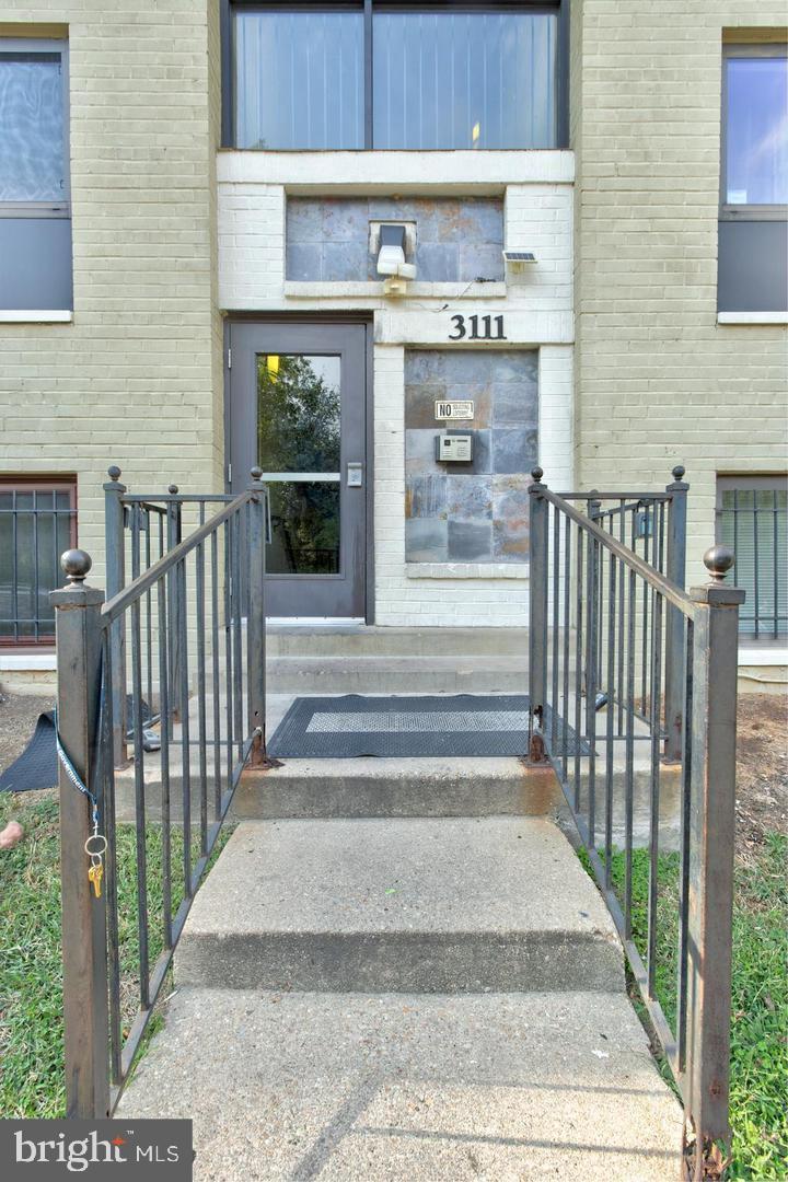 3111 Naylor Rd Se #301 Property Photo 2