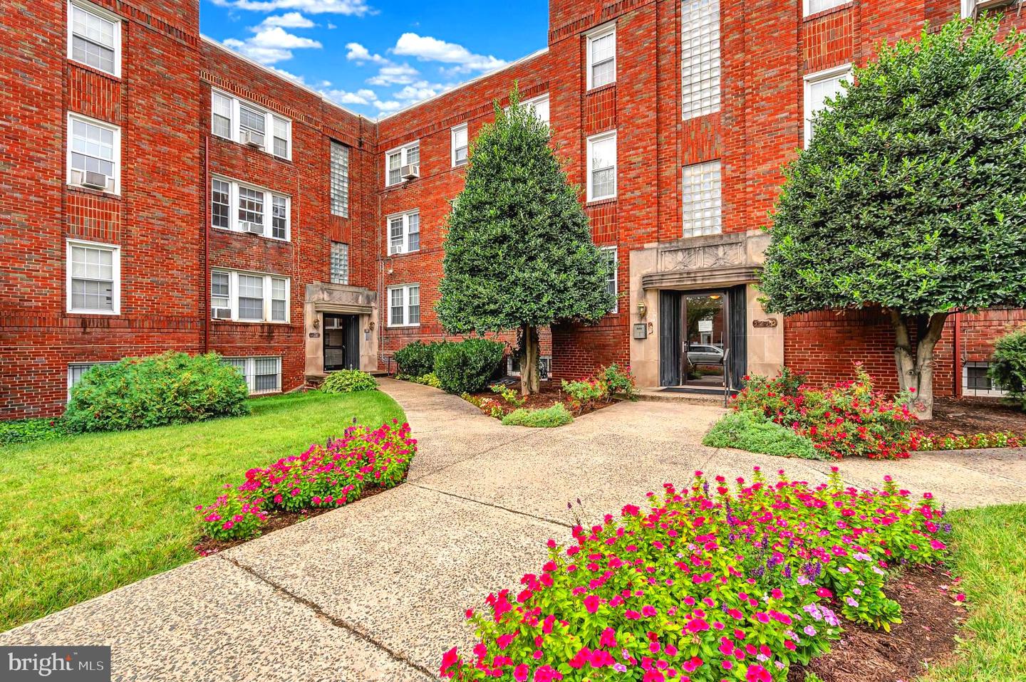 5200 N Capitol St Nw #204 Property Photo 1