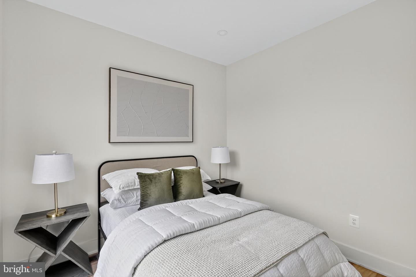 828 21st St Ne #3 Property Photo 15