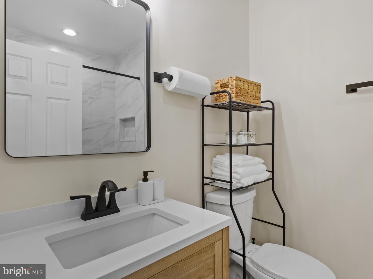 1834 Providence St Ne Property Photo 22