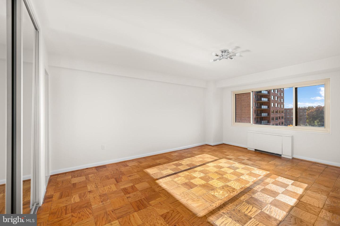 4201 Cathedral Ave Nw #724e Property Photo 9