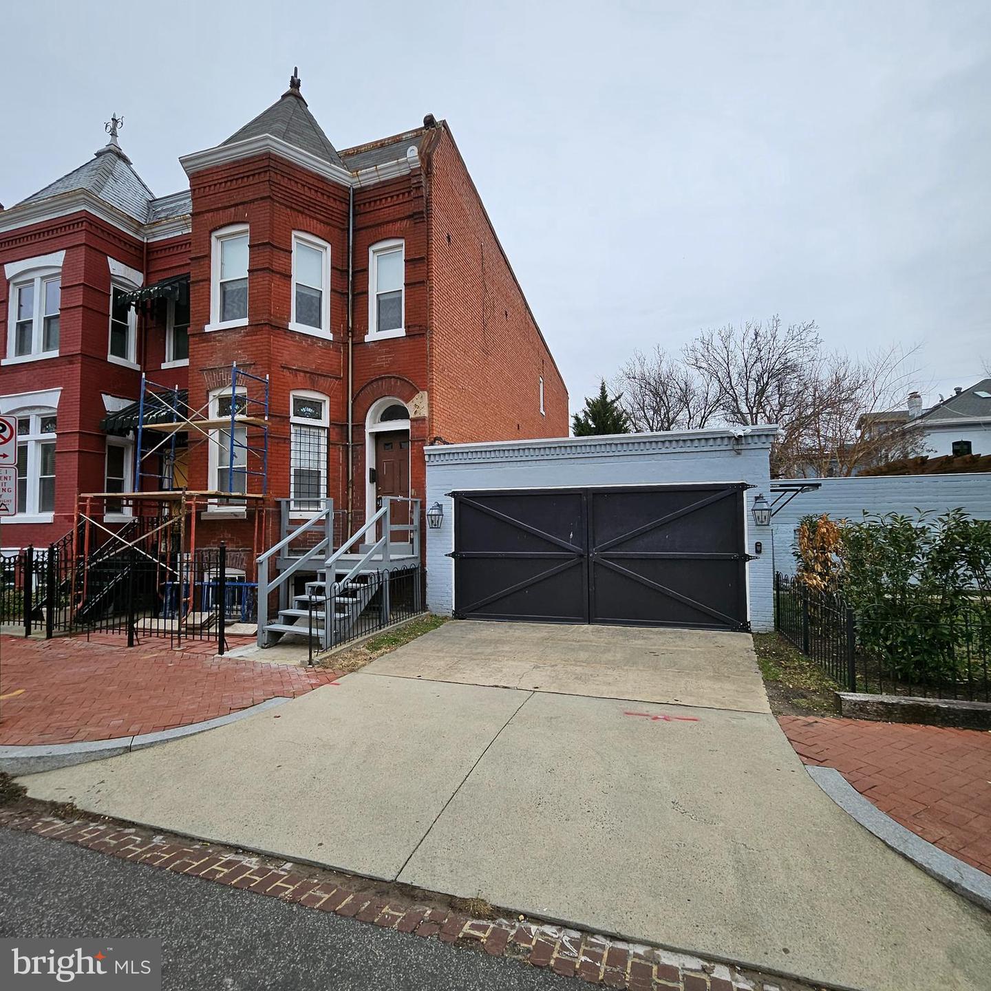 2015 5th St Nw Property Photo 1