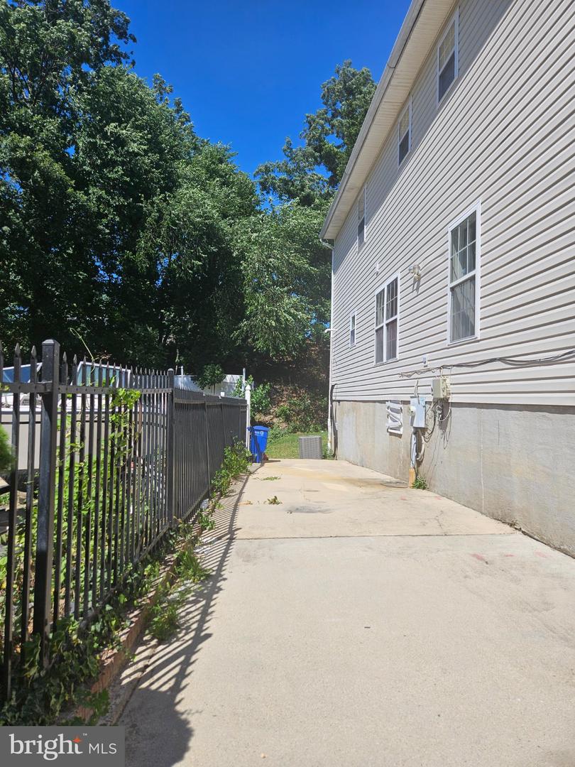 1728 Galen St Se Property Photo 32