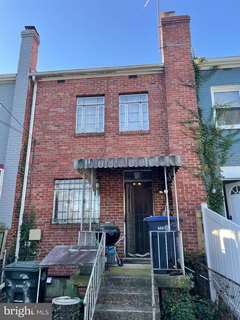3018 M Pl Se Property Photo 7