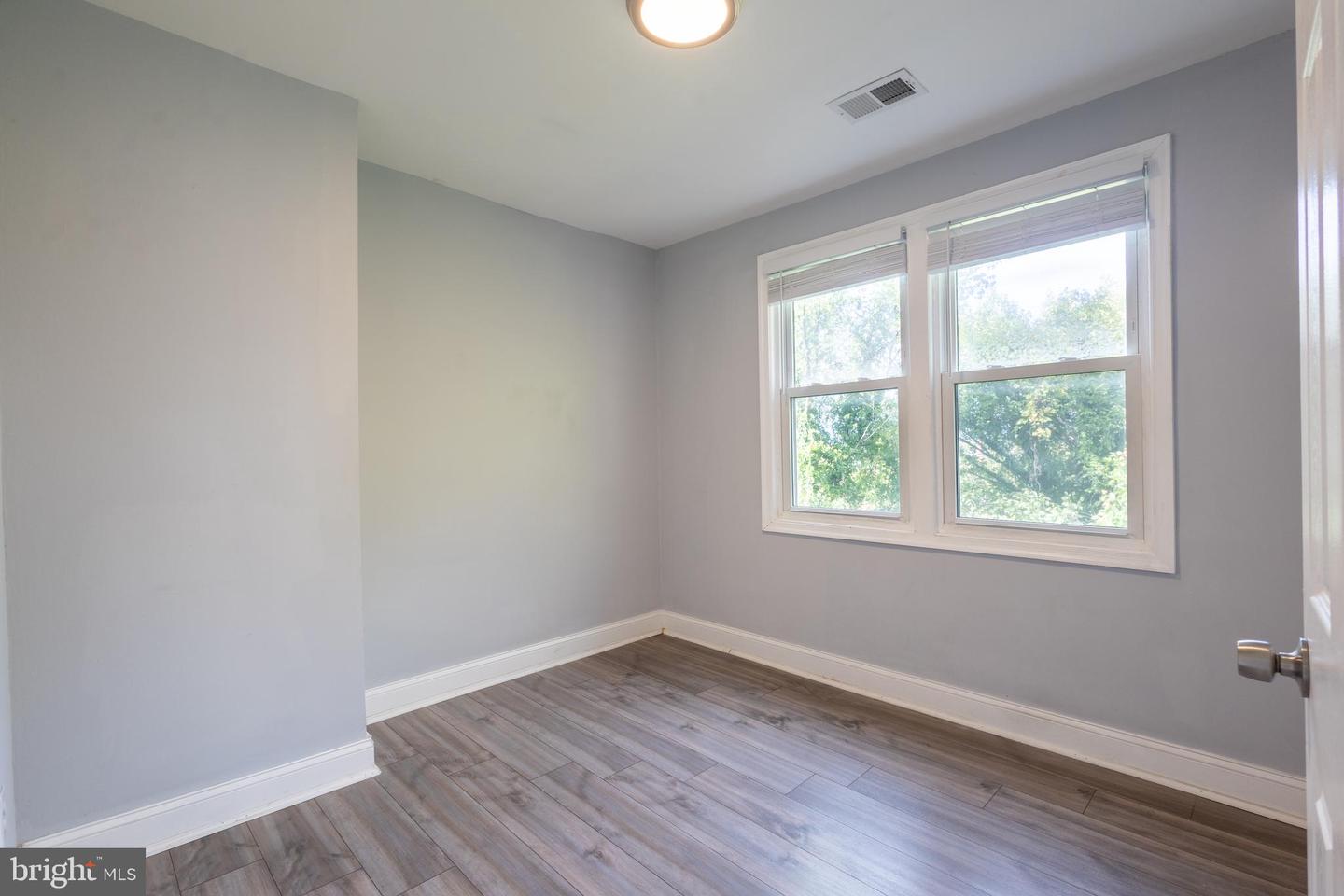5532 B St Se Property Photo 5