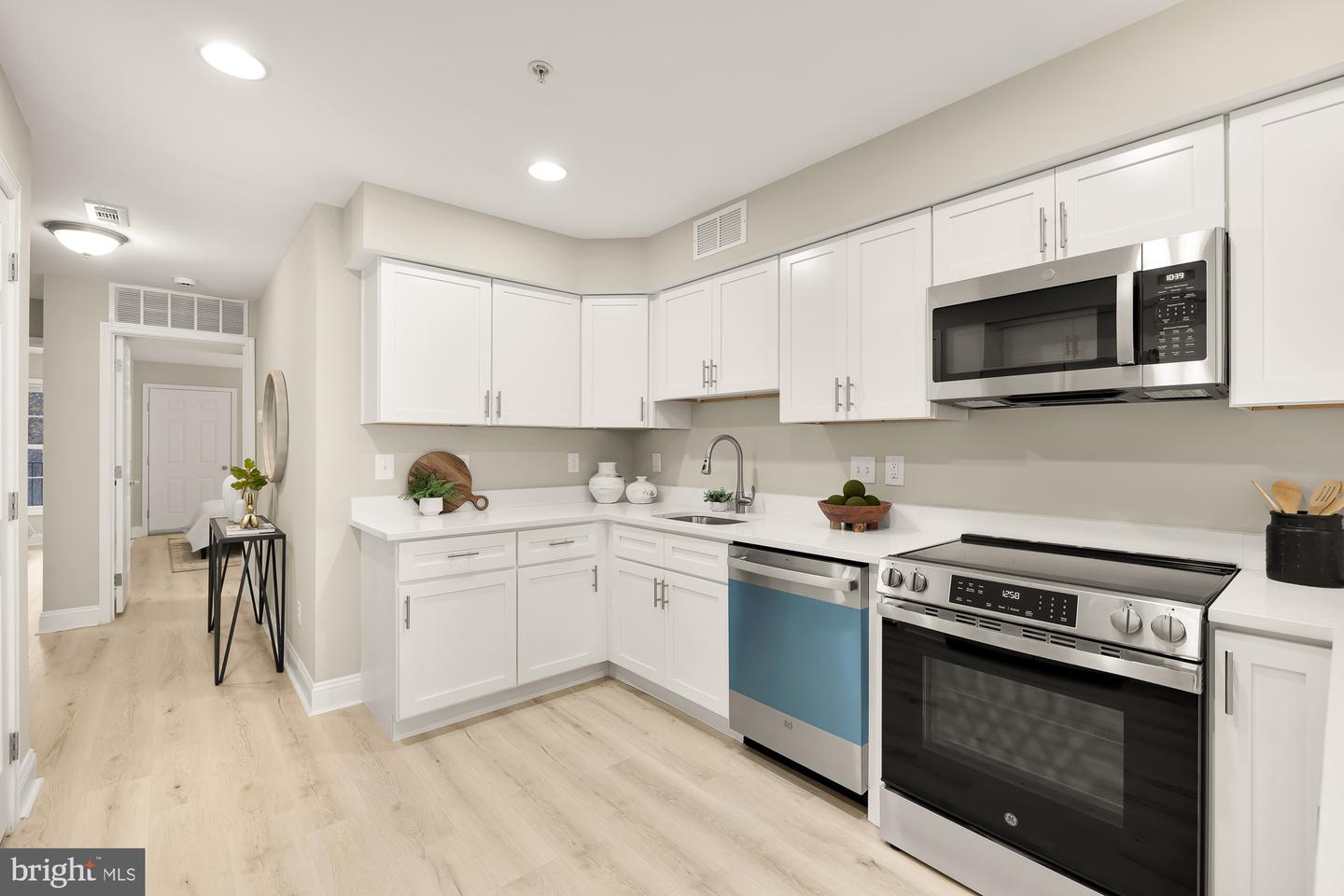 1751 W St Se #b Property Photo 6