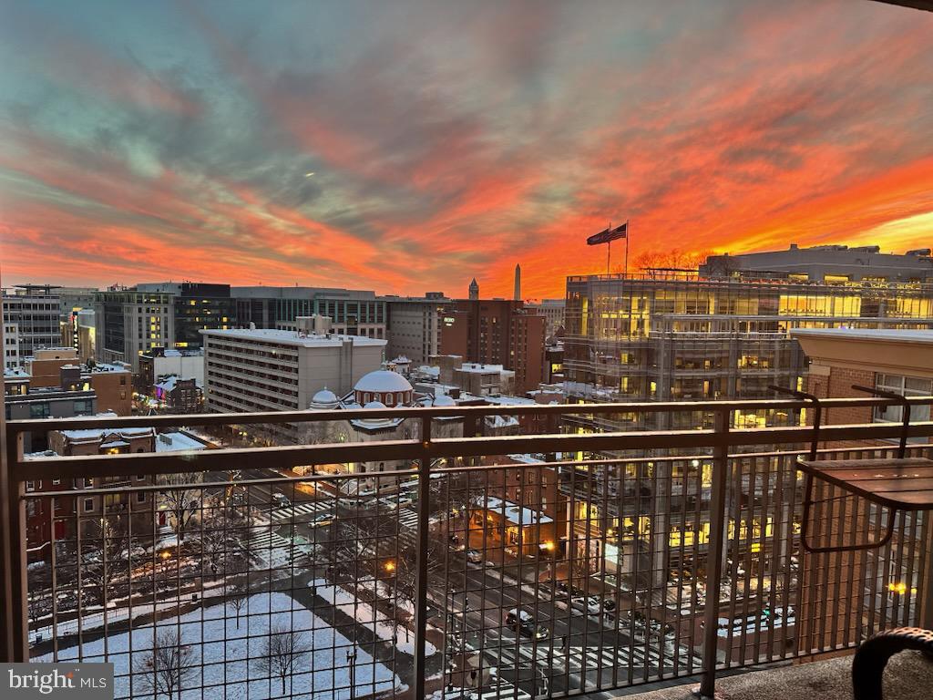 555 MASSACHUSETTS AVE NW #1319 Property Photo 1