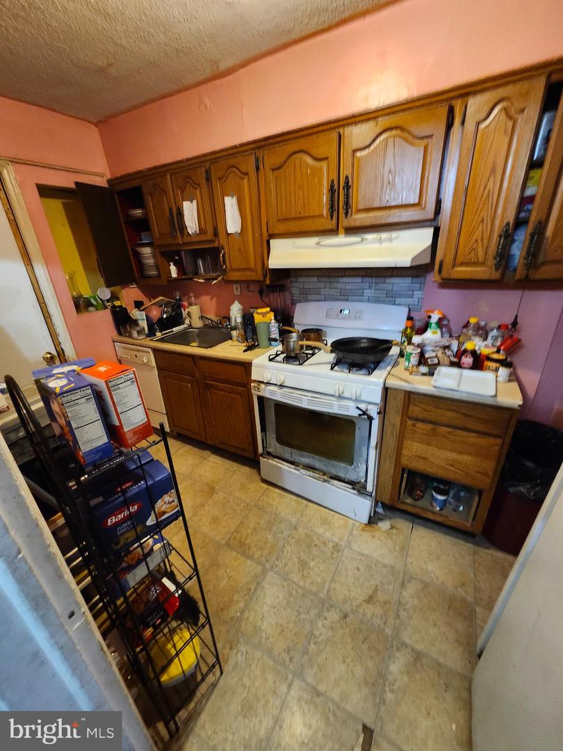 678 Brandywine St Se Property Photo 3