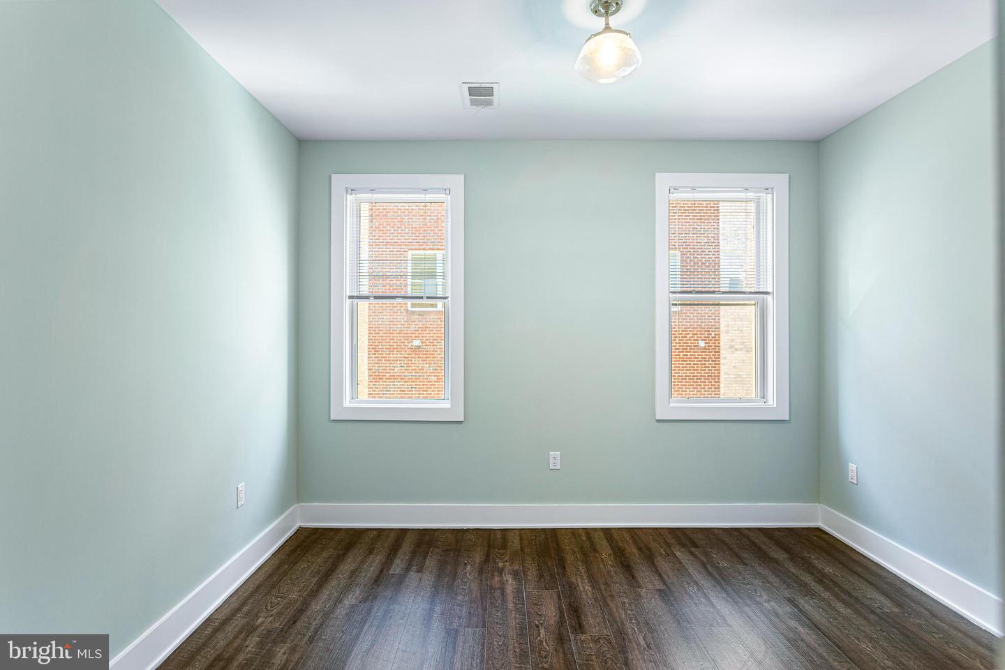 1219 K St Ne #202 Property Photo 12