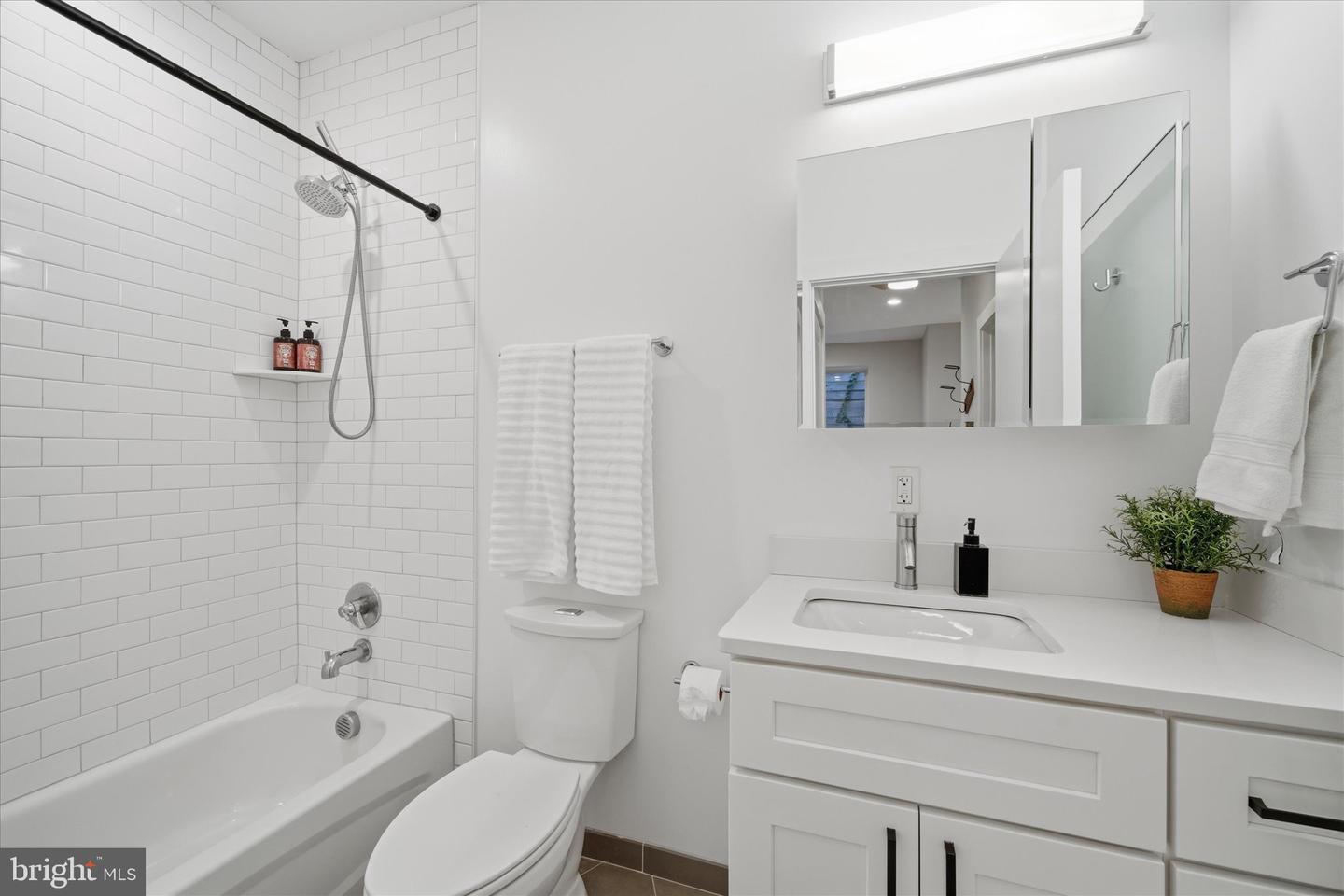 1016 17th Pl Ne #7 Property Photo 15