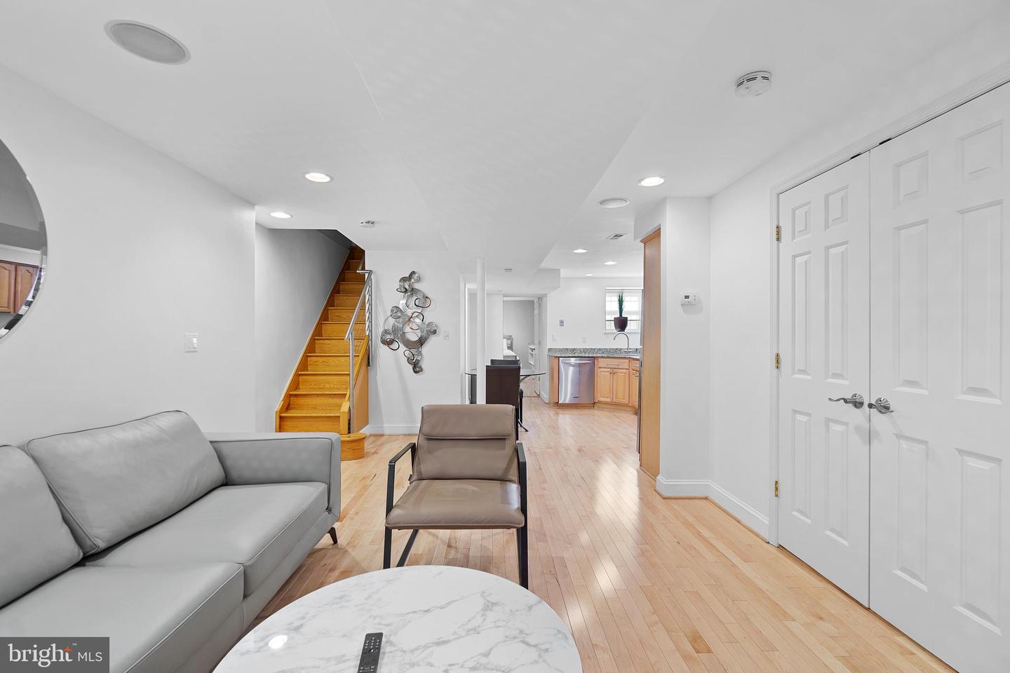 936 T St Nw #unit B Property Photo 5