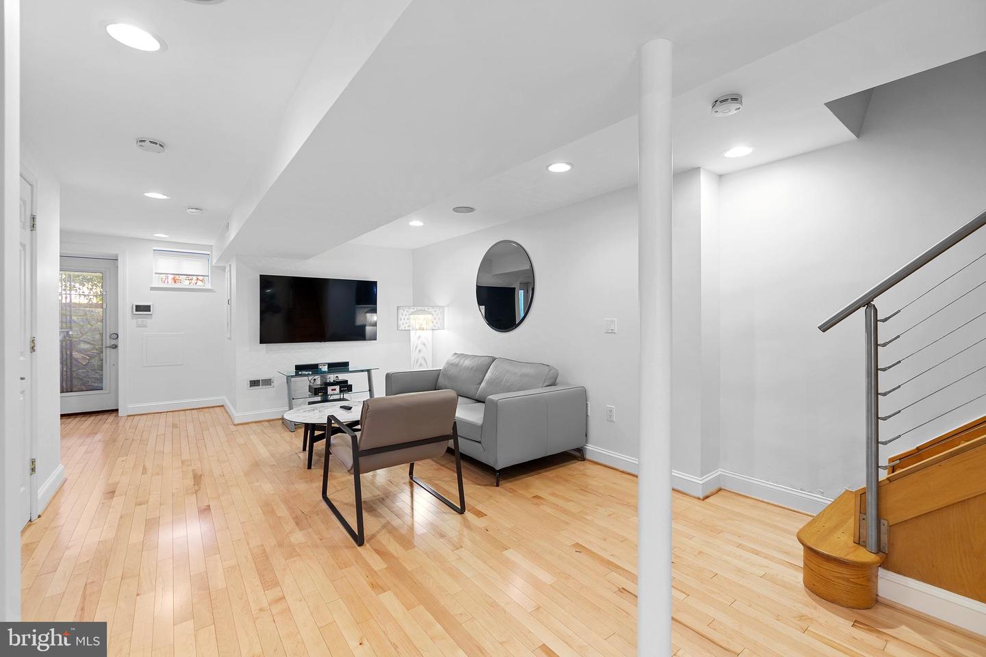 936 T St Nw #unit B Property Photo 7