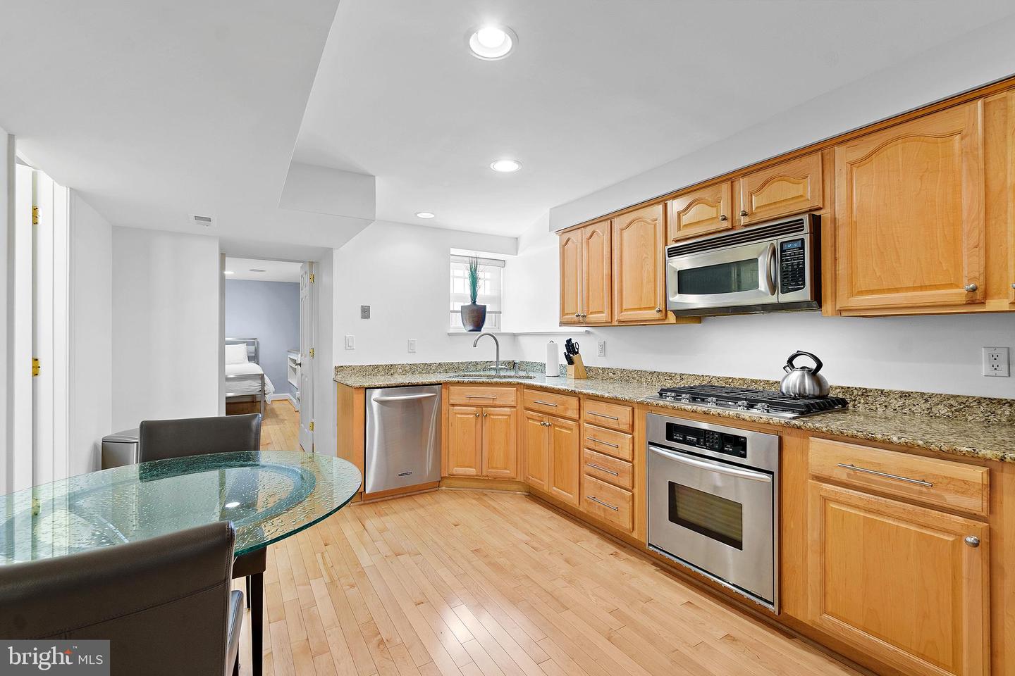 936 T St Nw #unit B Property Photo 9