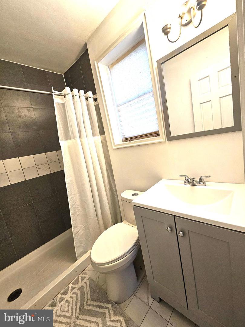 5507 Central Ave Se Property Photo 7