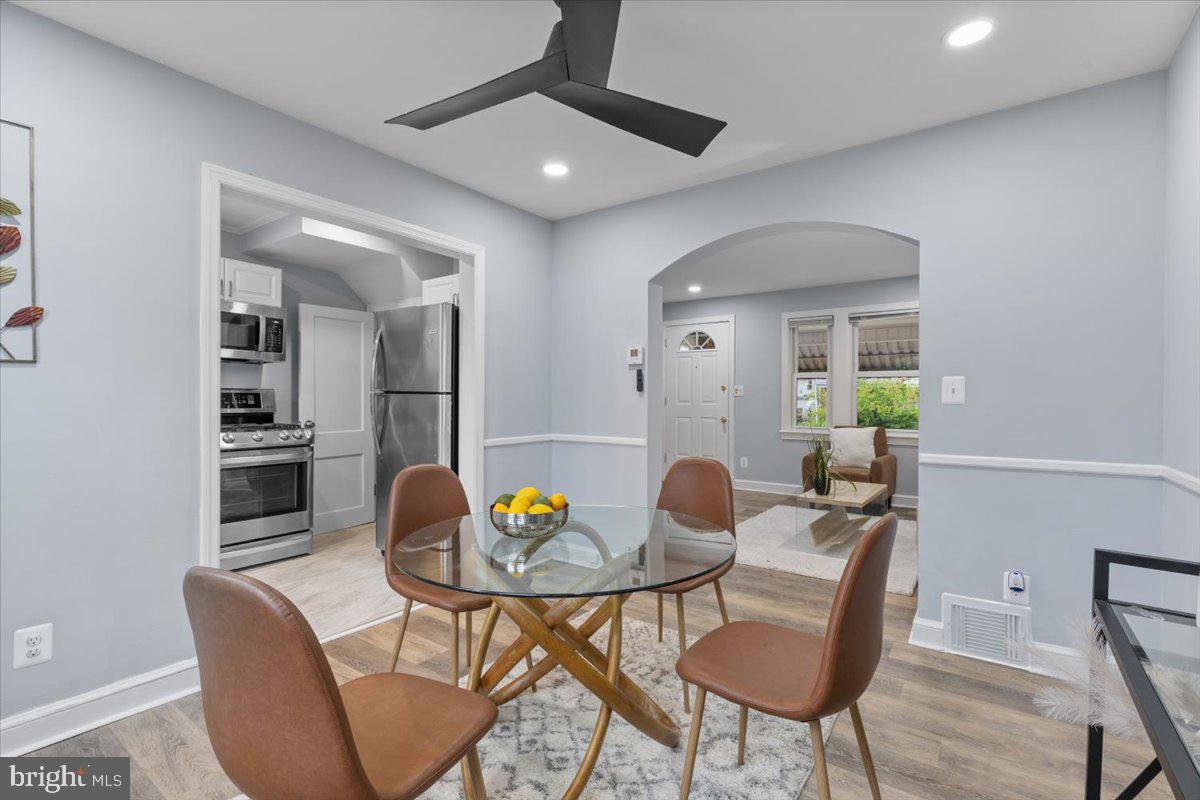 2202 U Pl Se Property Photo 1