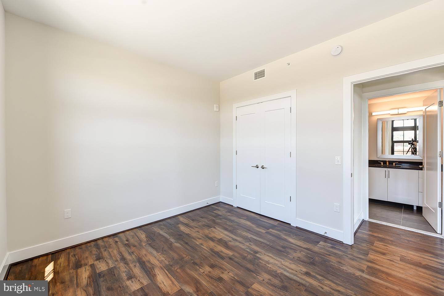 901 H St Ne #flat D Property Photo 9
