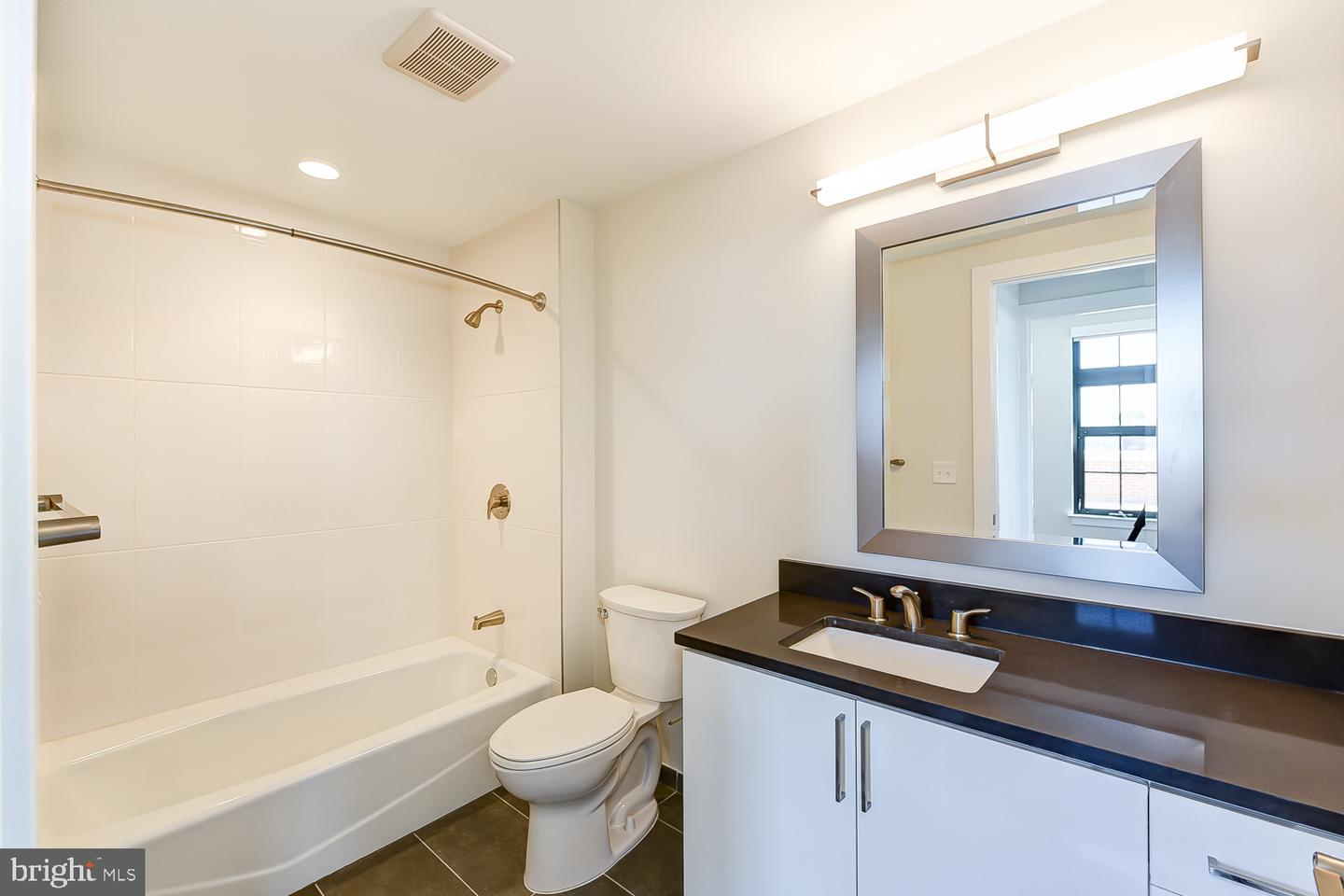 901 H St Ne #flat D Property Photo 13