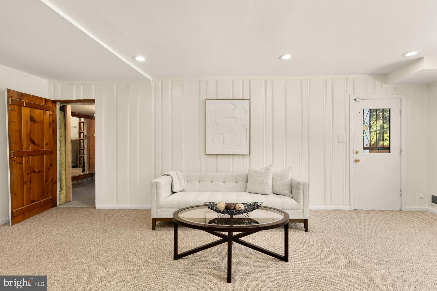 4560 Argyle Ter Nw Property Photo 35