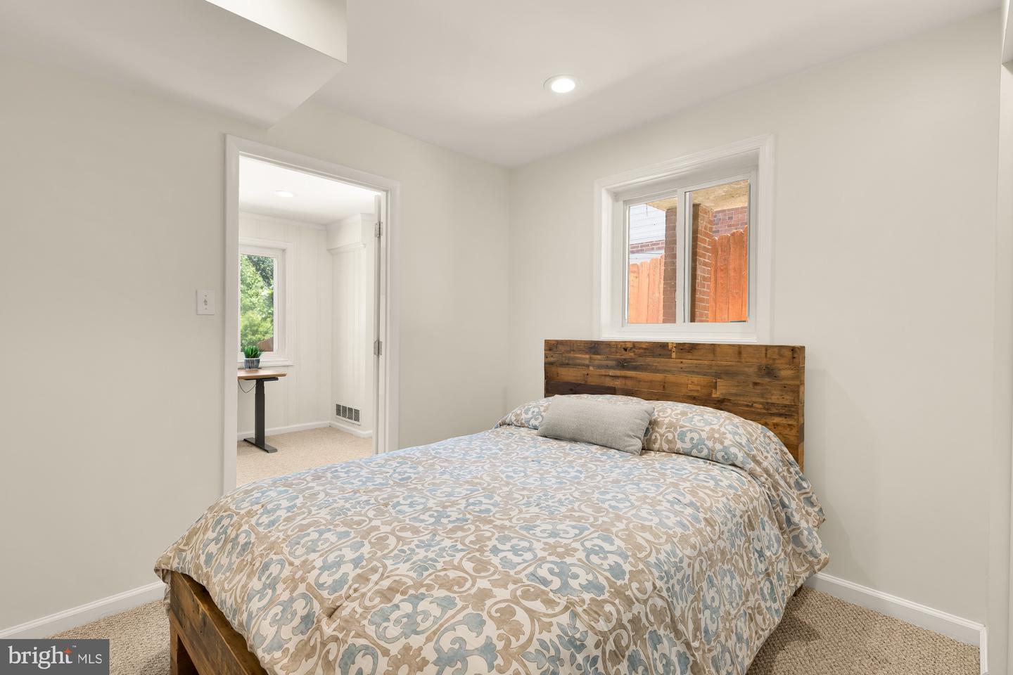 4560 Argyle Ter Nw Property Photo 39