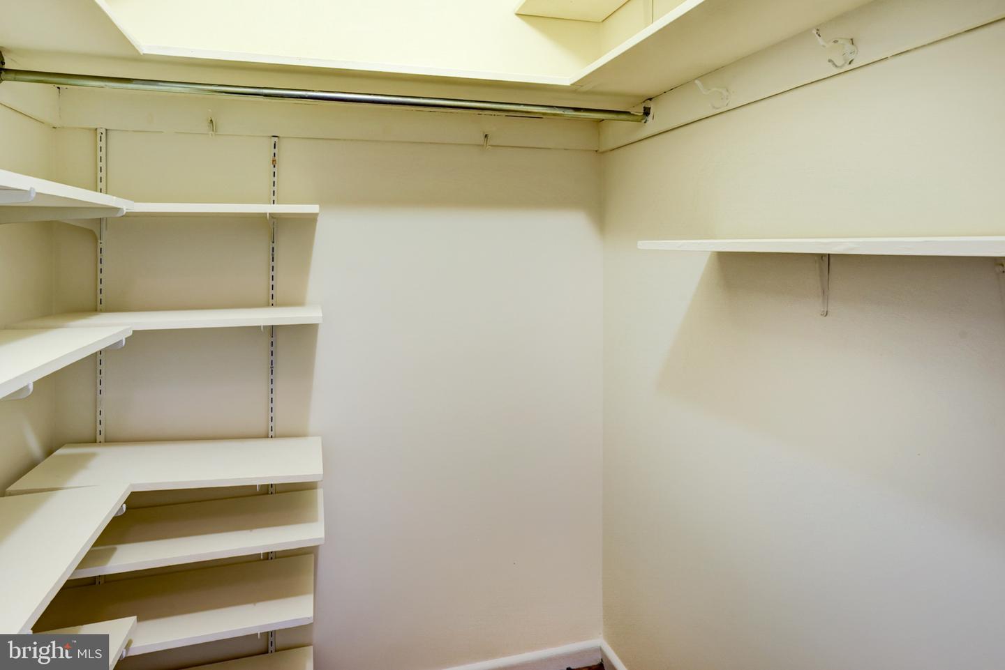 4201 Cathedral Ave Nw #1406e Property Photo 17