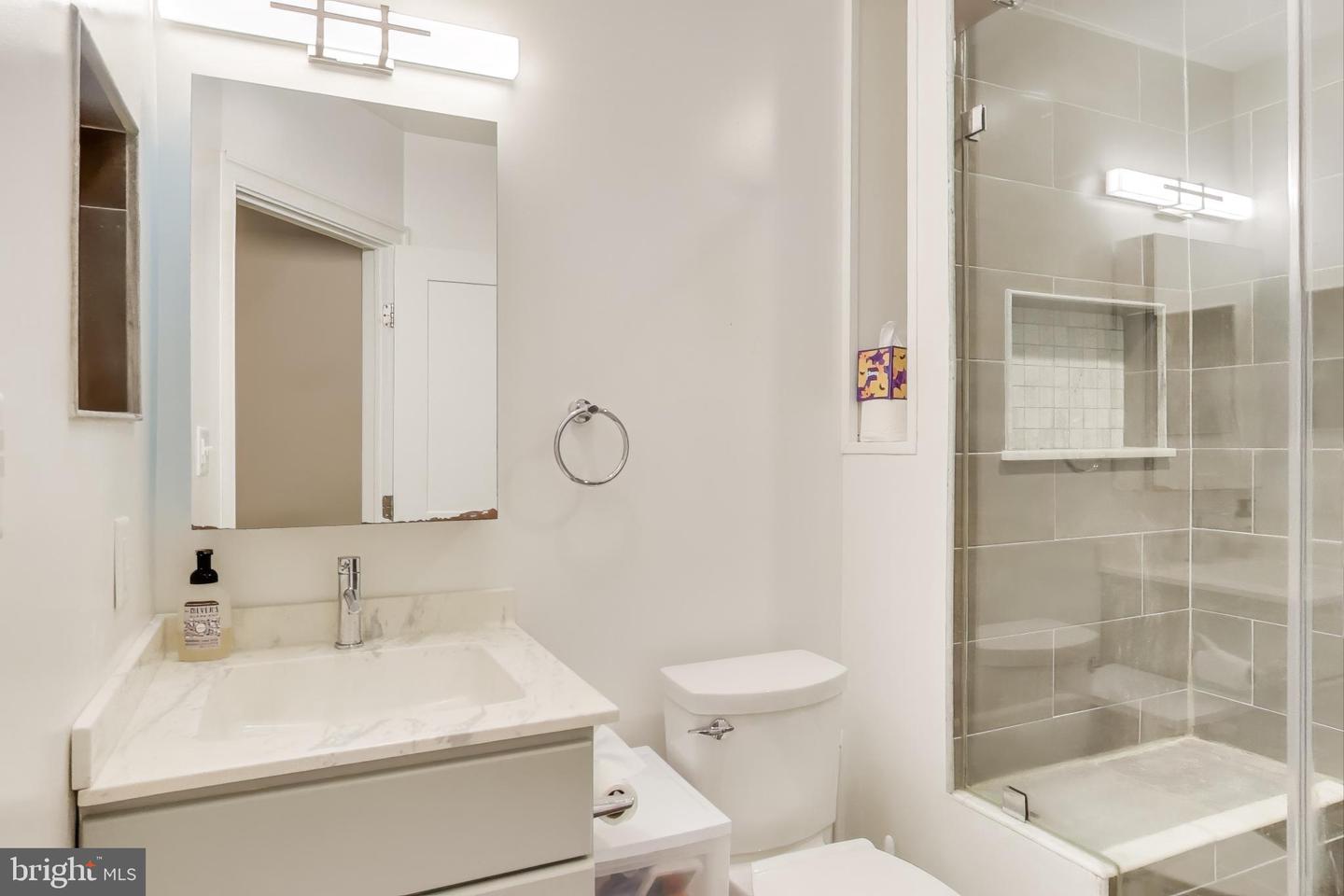 1310 12th St Nw #2 Property Photo 11