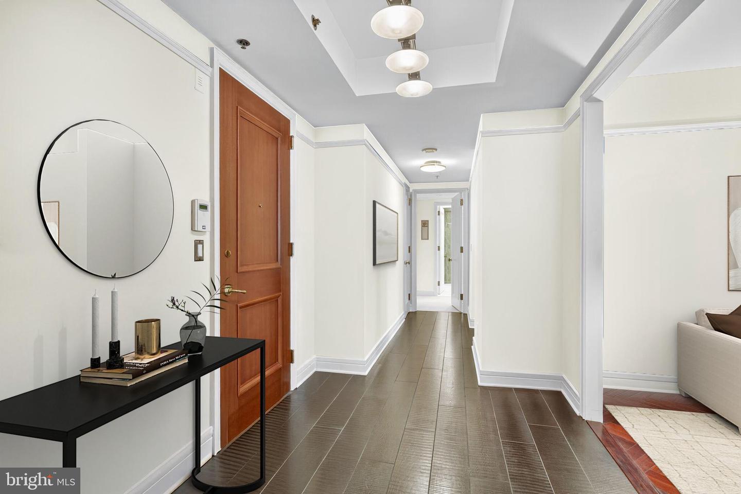 1155 23rd St Nw #3d Property Photo 2