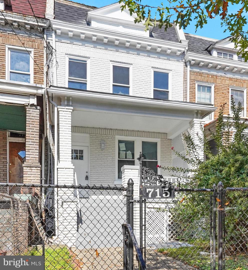 715 Longfellow St Nw Property Photo 1