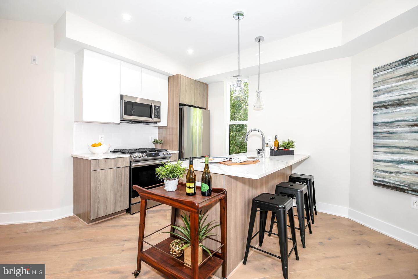 1421 Spring Rd Nw #iz-204 Property Photo 4