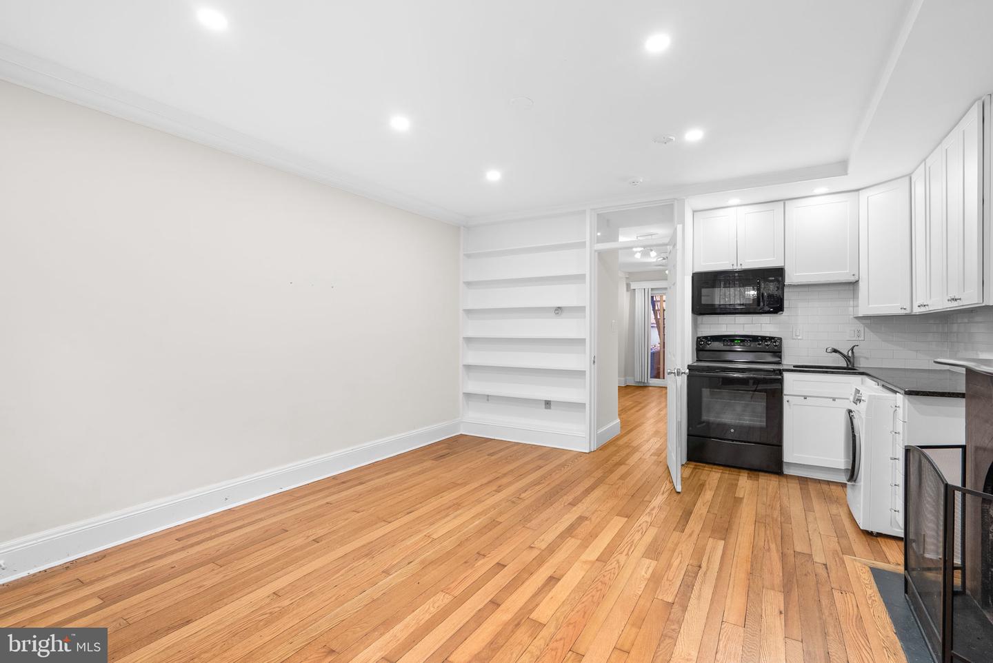 812 E St Se Property Photo 27