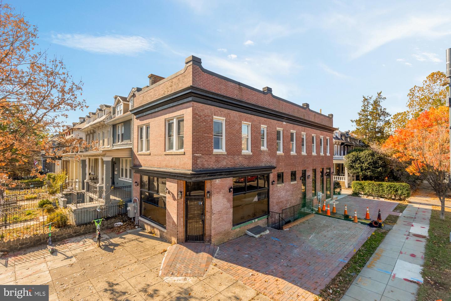2324 North Capitol St Nw Property Photo 2