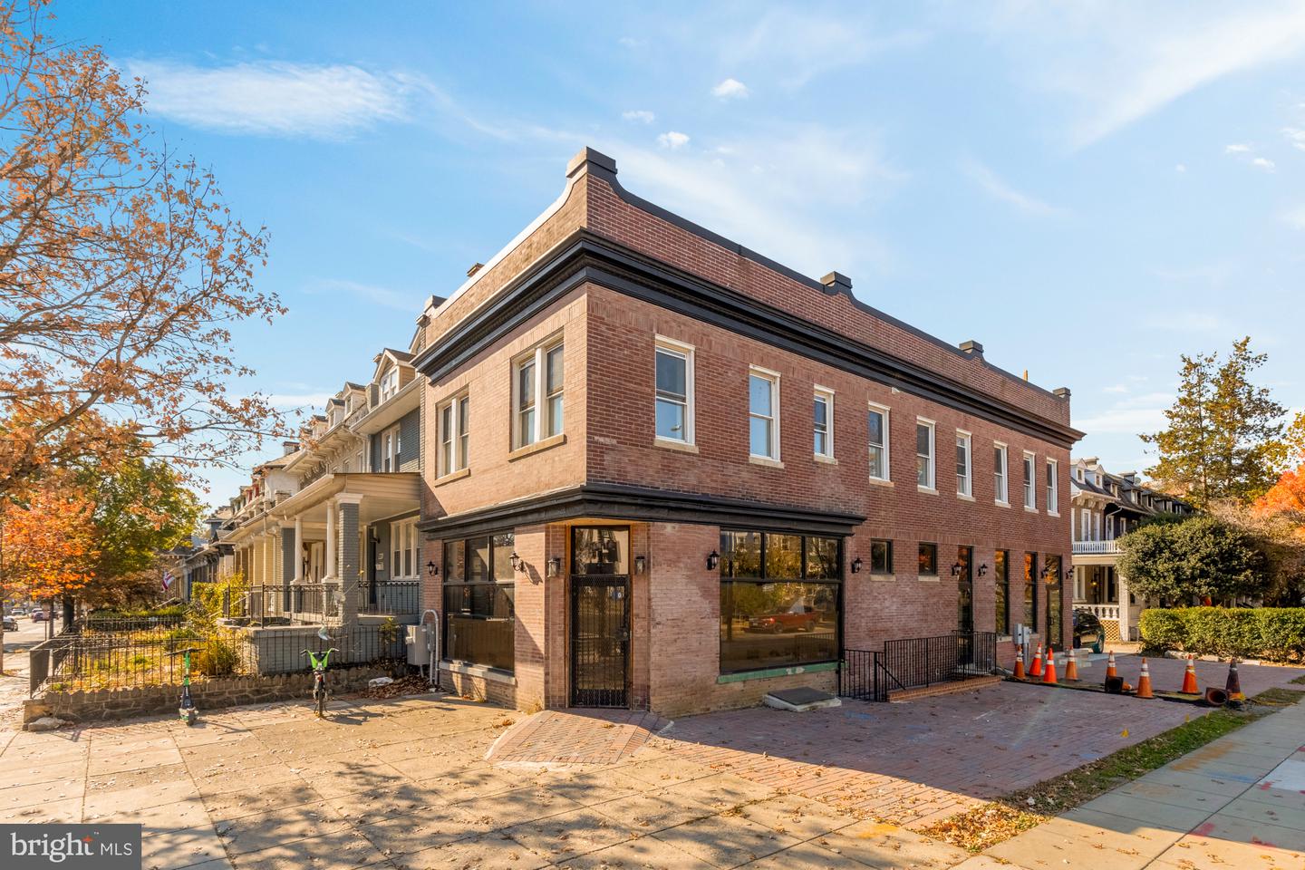2324 North Capitol St Nw Property Photo 6