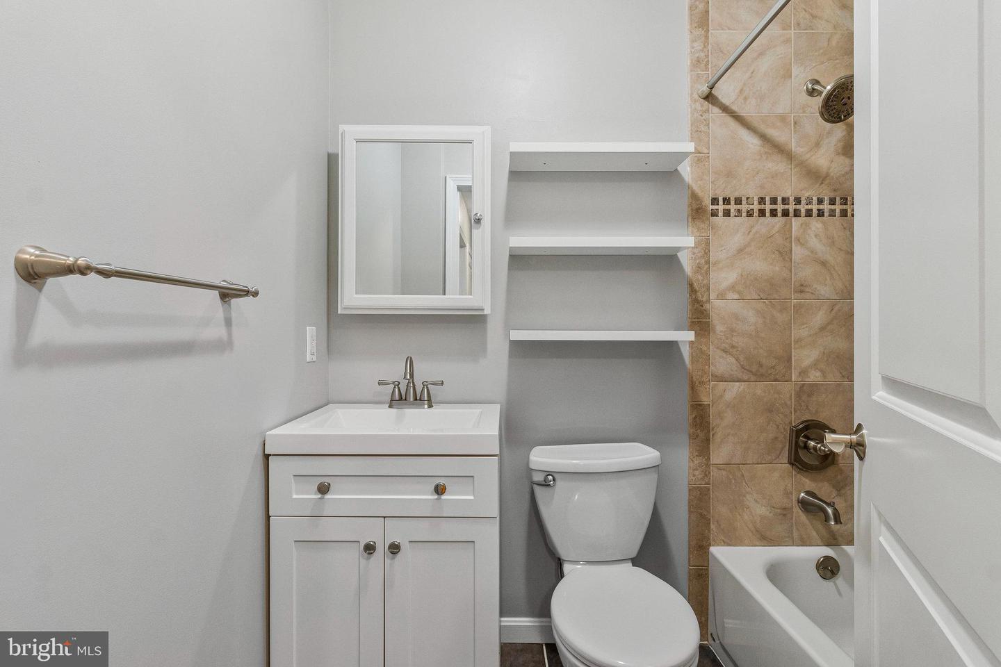 3318 Sherman Ave Nw #104 Property Photo 25