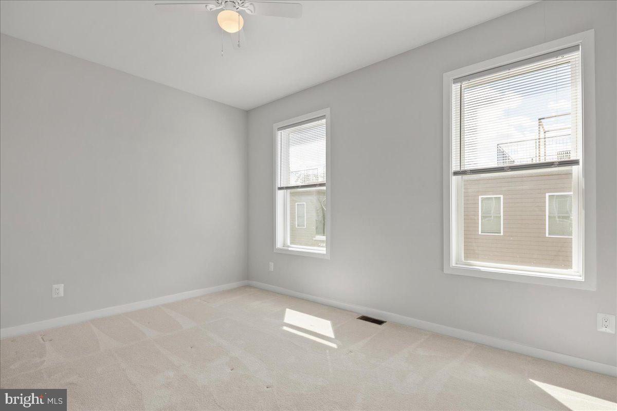 2503 Burns St Se Property Photo 11