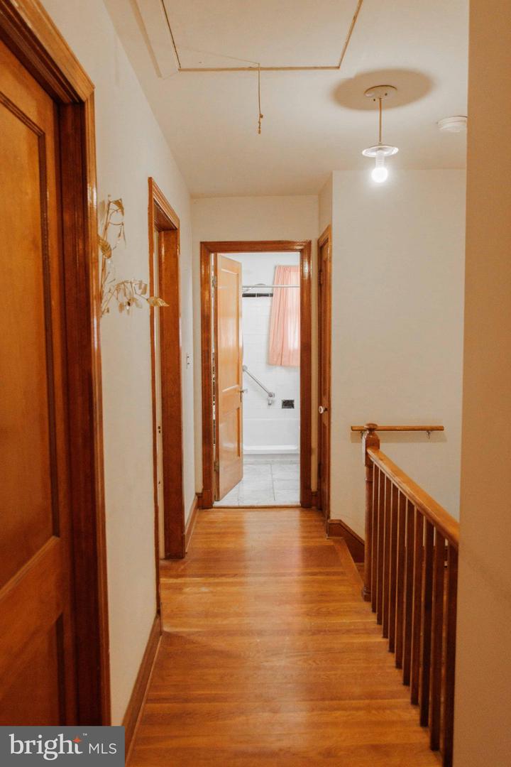 1927 21st Pl Se Property Photo 13