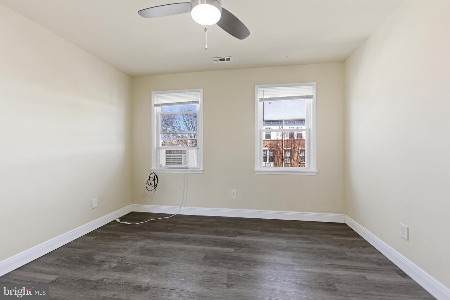 101 Wayne Pl Se #3 Property Photo 4
