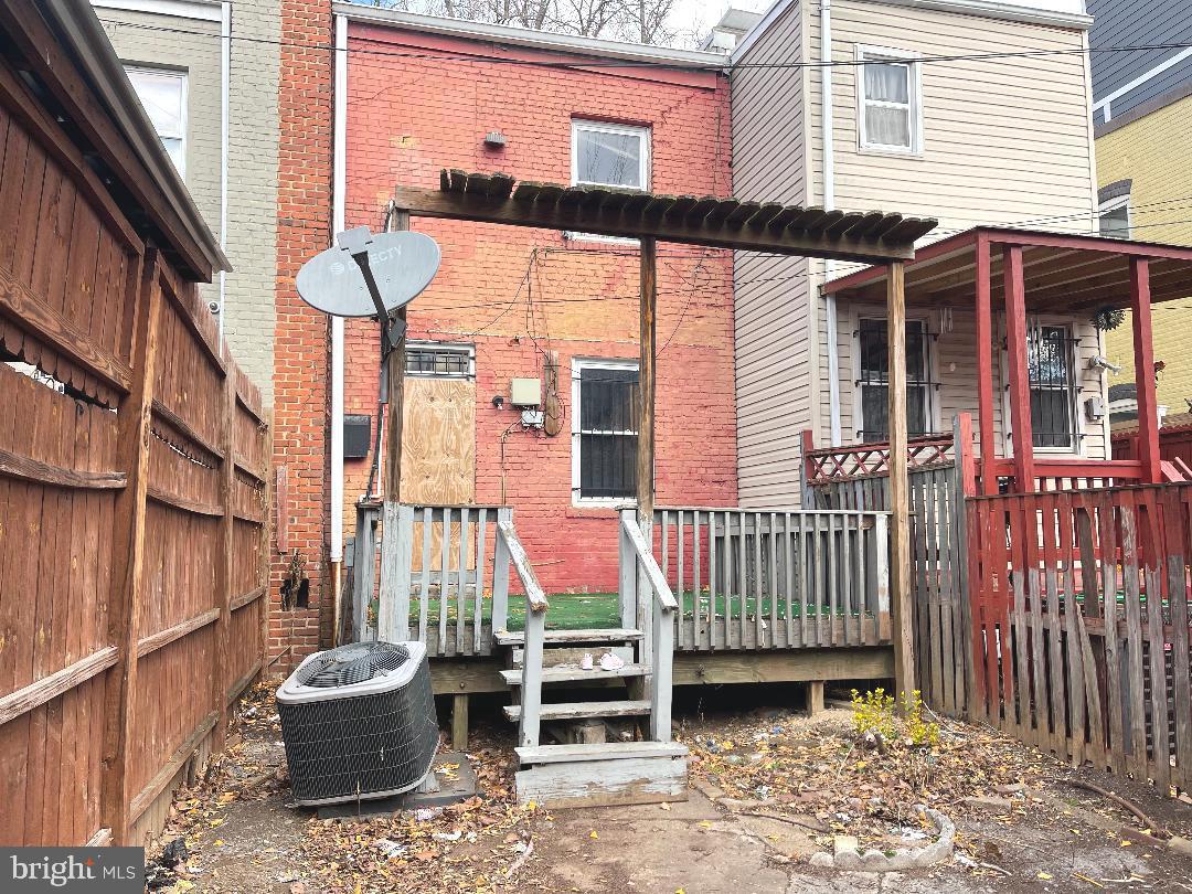 1609 Gales St Ne Property Photo 18