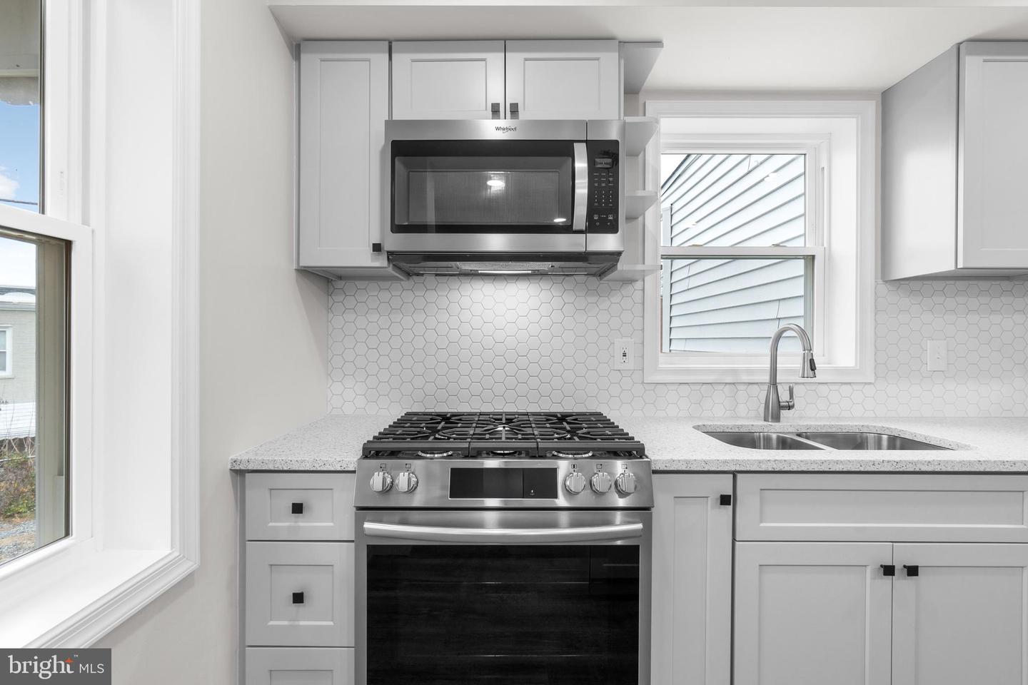 4686 A St Se Property Photo 9