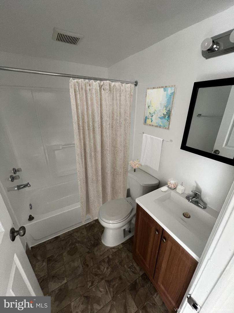 330 37th St Se #t2 Property Photo 2