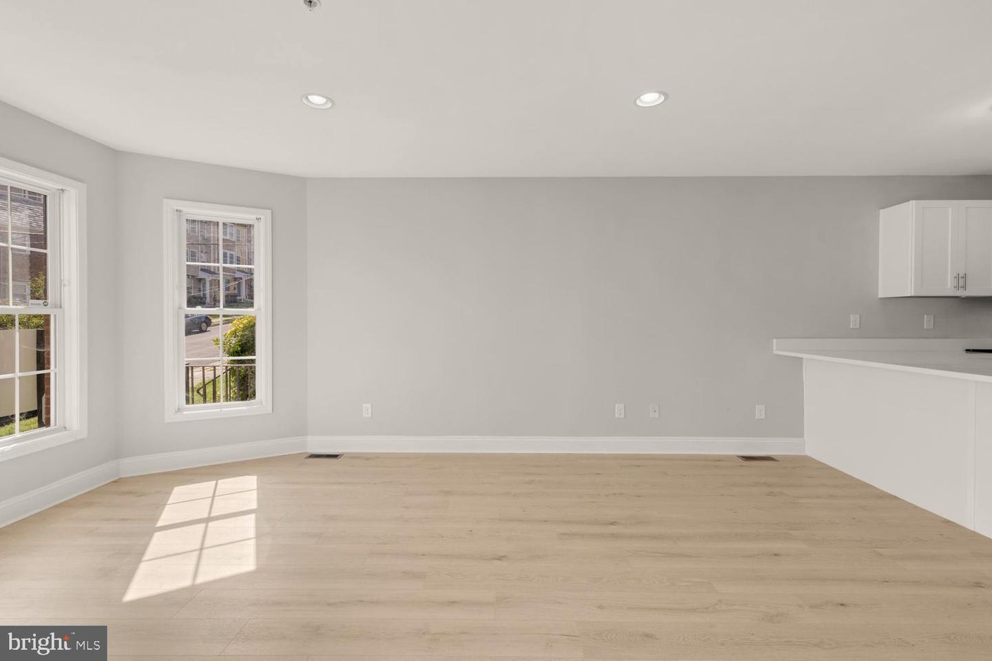 1755 W St Se #a Property Photo 6