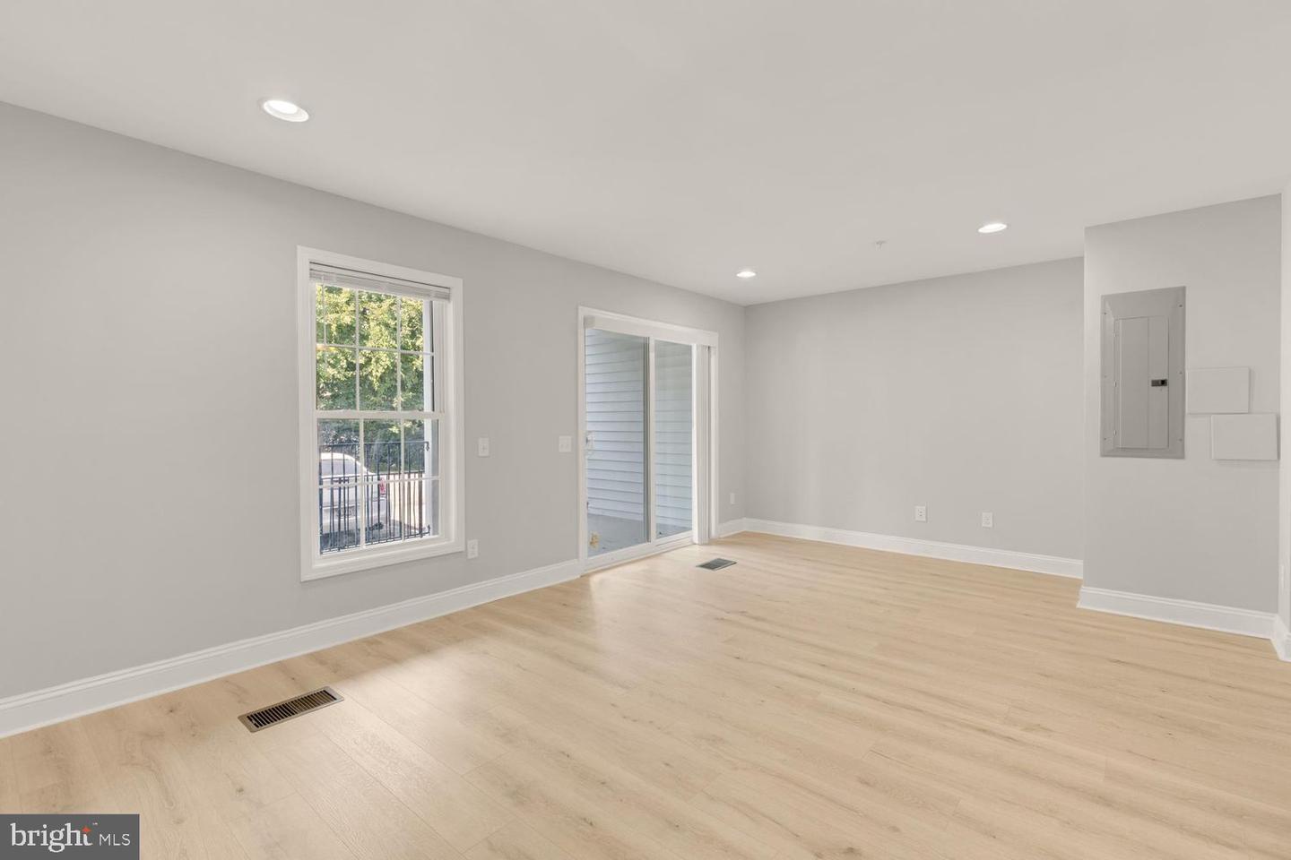 1755 W St Se #a Property Photo 23