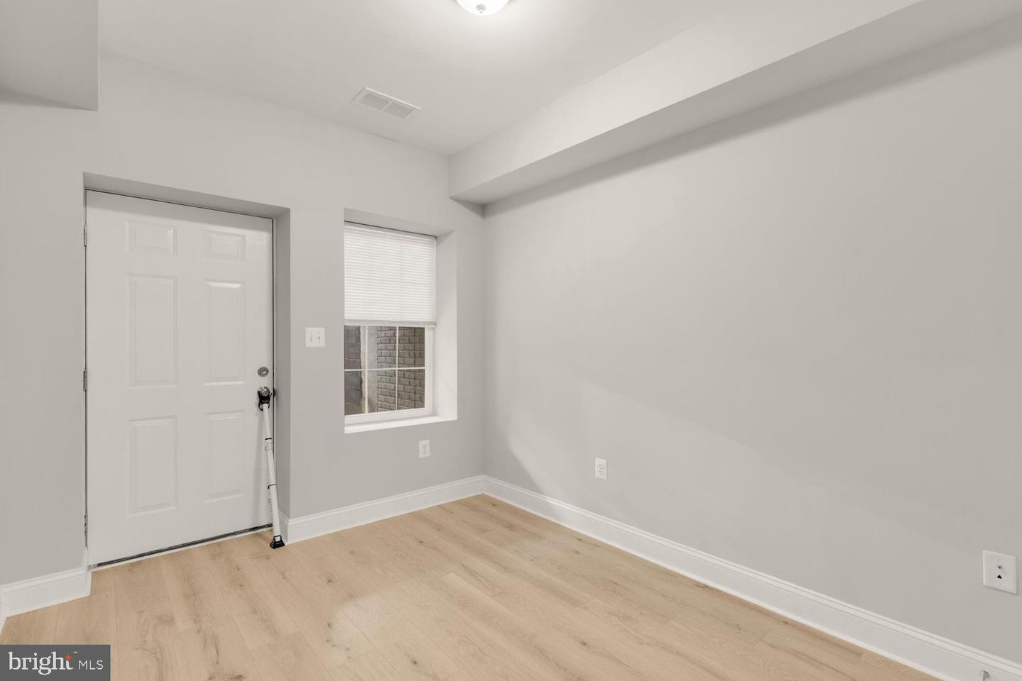 1755 W St Se #a Property Photo 33