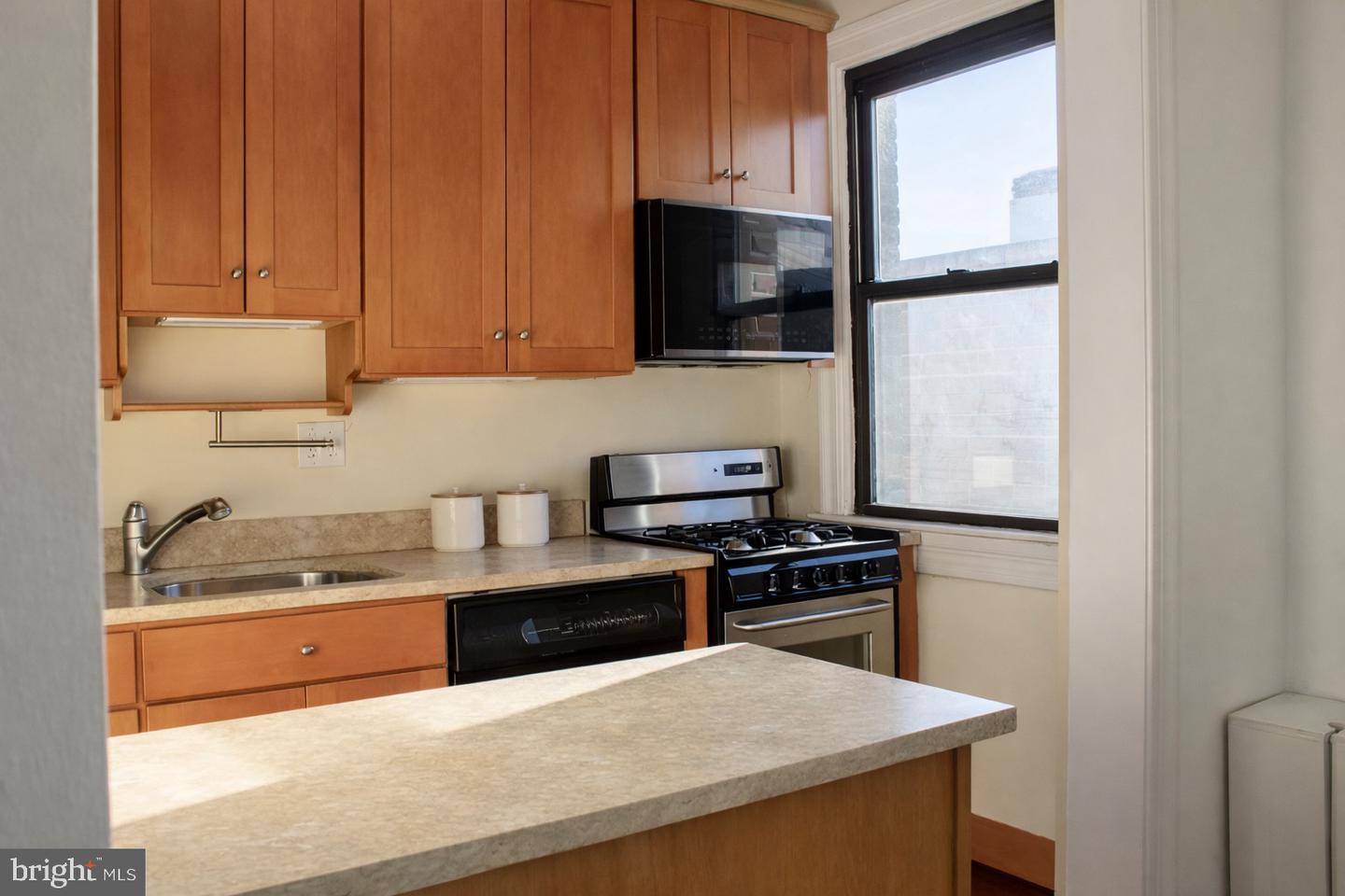 3616 Connecticut Ave Nw #408 Property Photo 7
