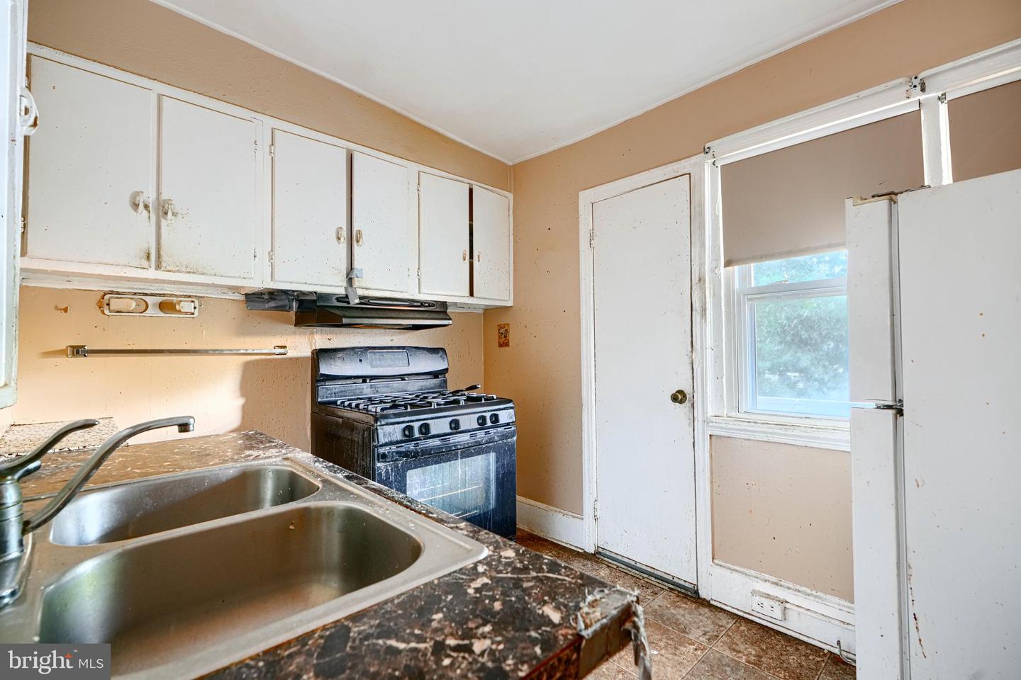 4021 Illinois Ave Nw Property Photo 28