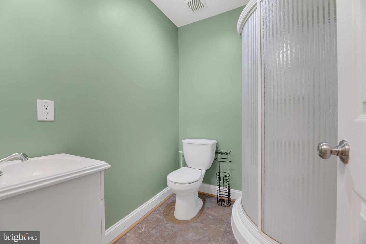 1917 Rosedale St Ne #3 Property Photo 7