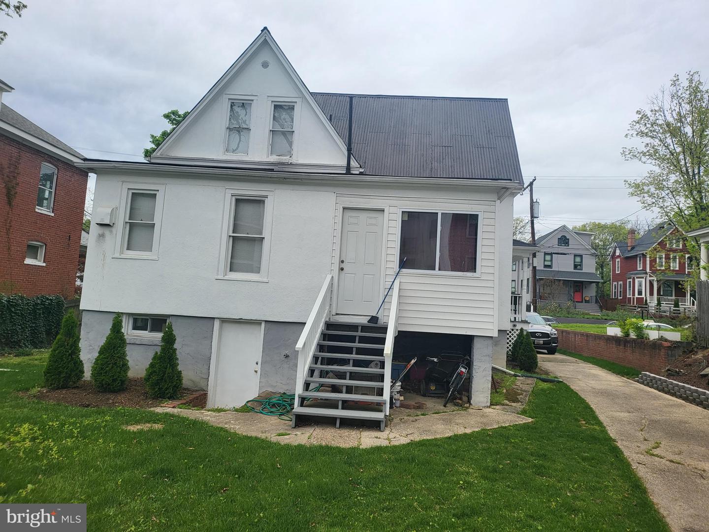 7123 Chestnut St Nw Property Photo 2