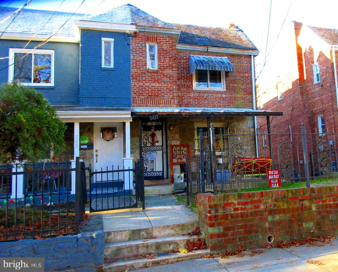 507 Oakwood St Se Property Photo 1