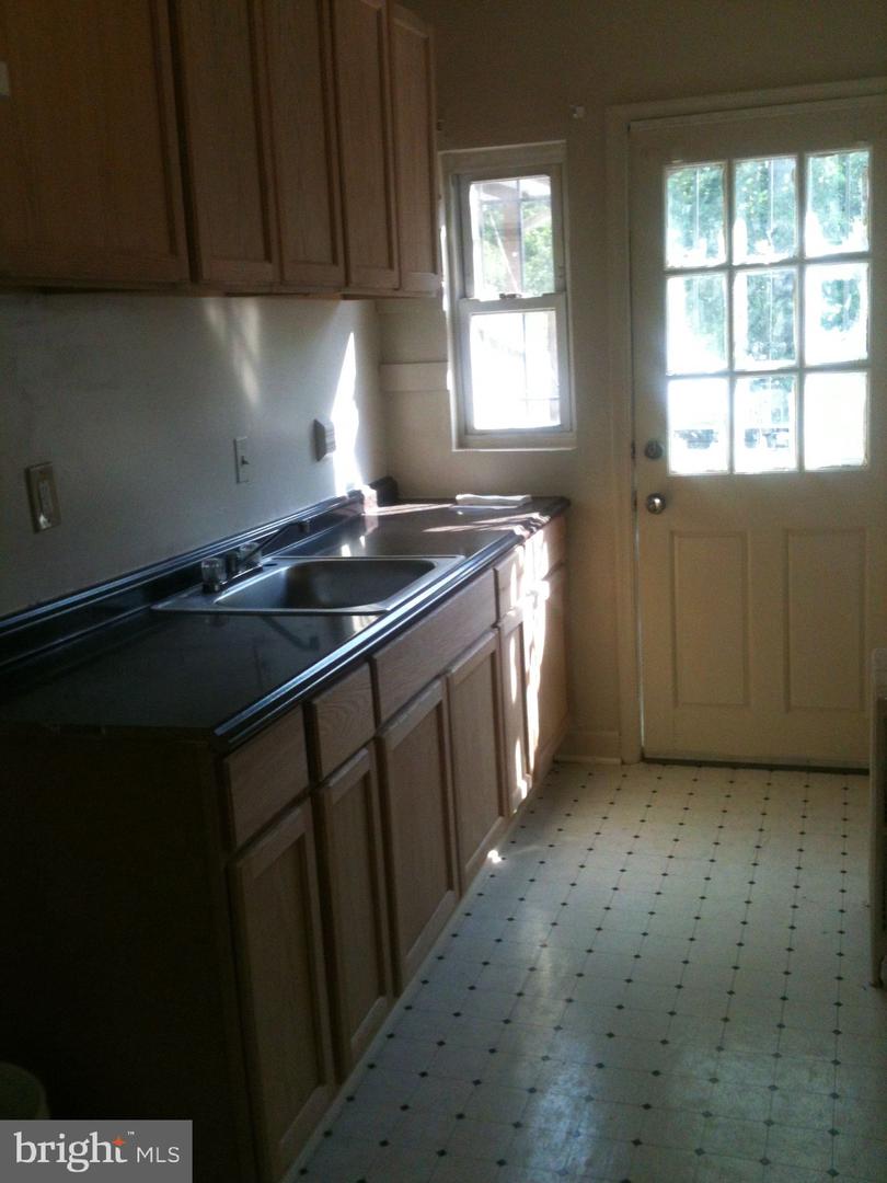 507 Oakwood St Se Property Photo 13