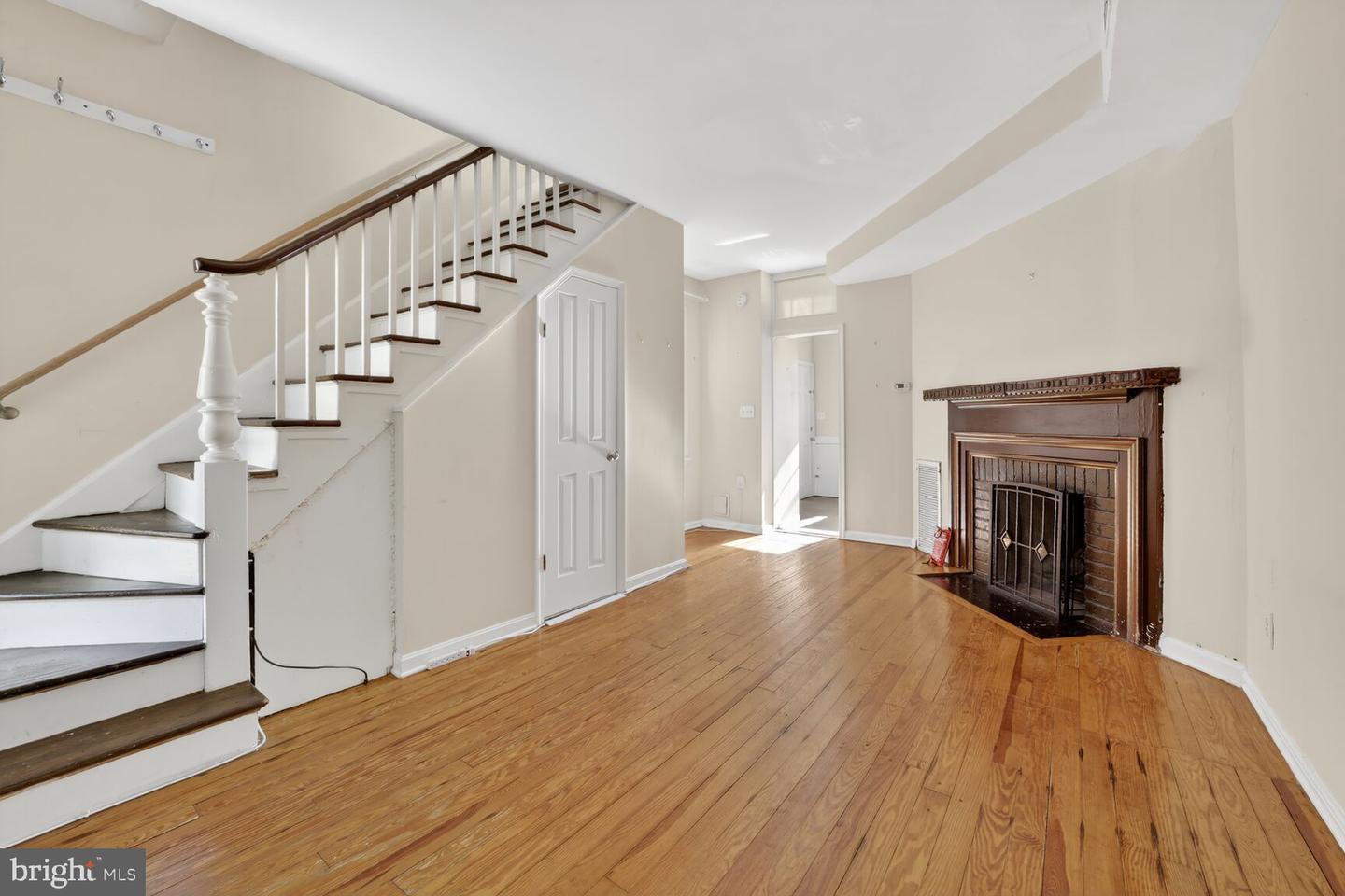 3421 Reservoir Rd Nw Property Photo 5