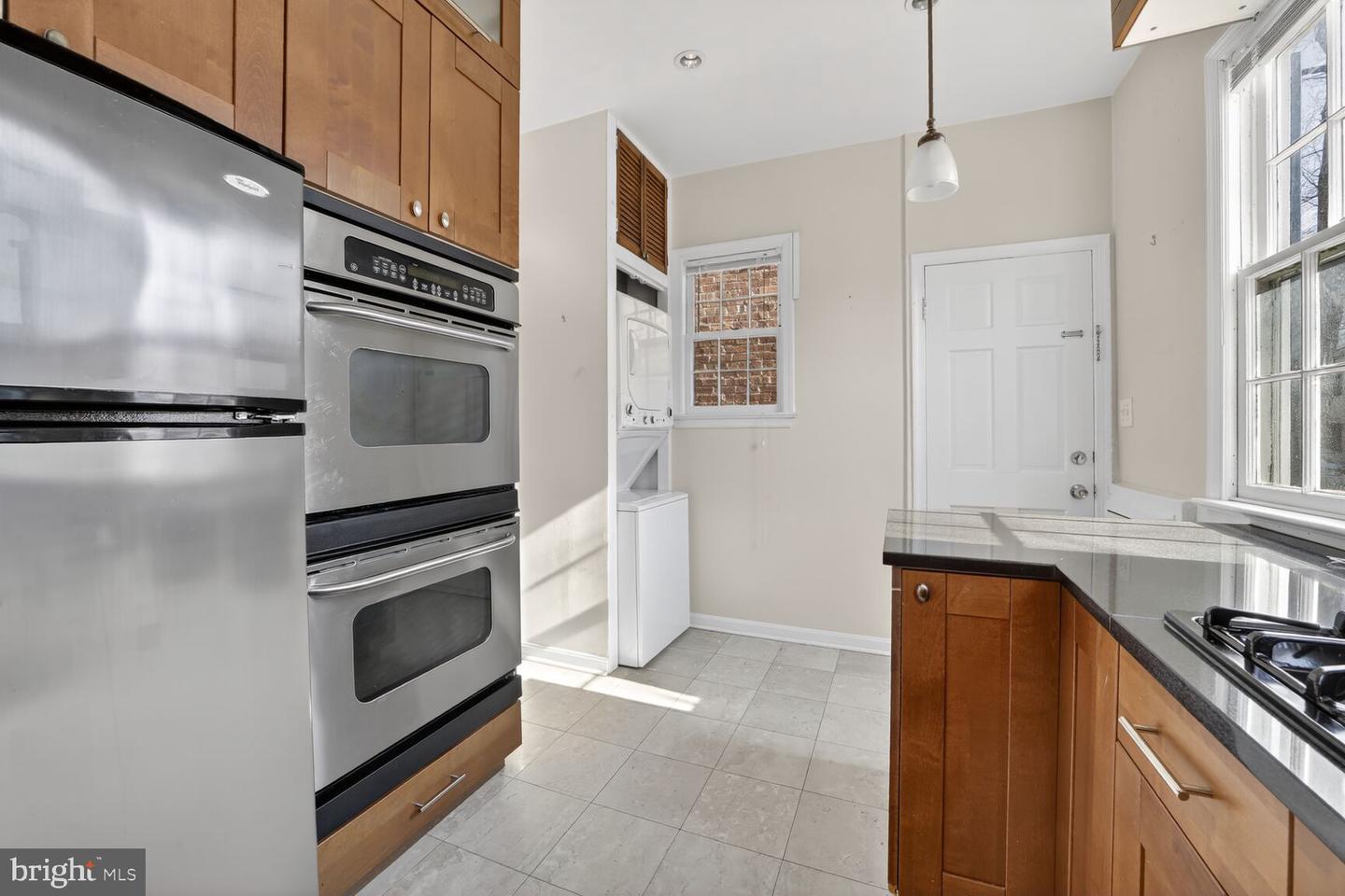 3421 Reservoir Rd Nw Property Photo 9